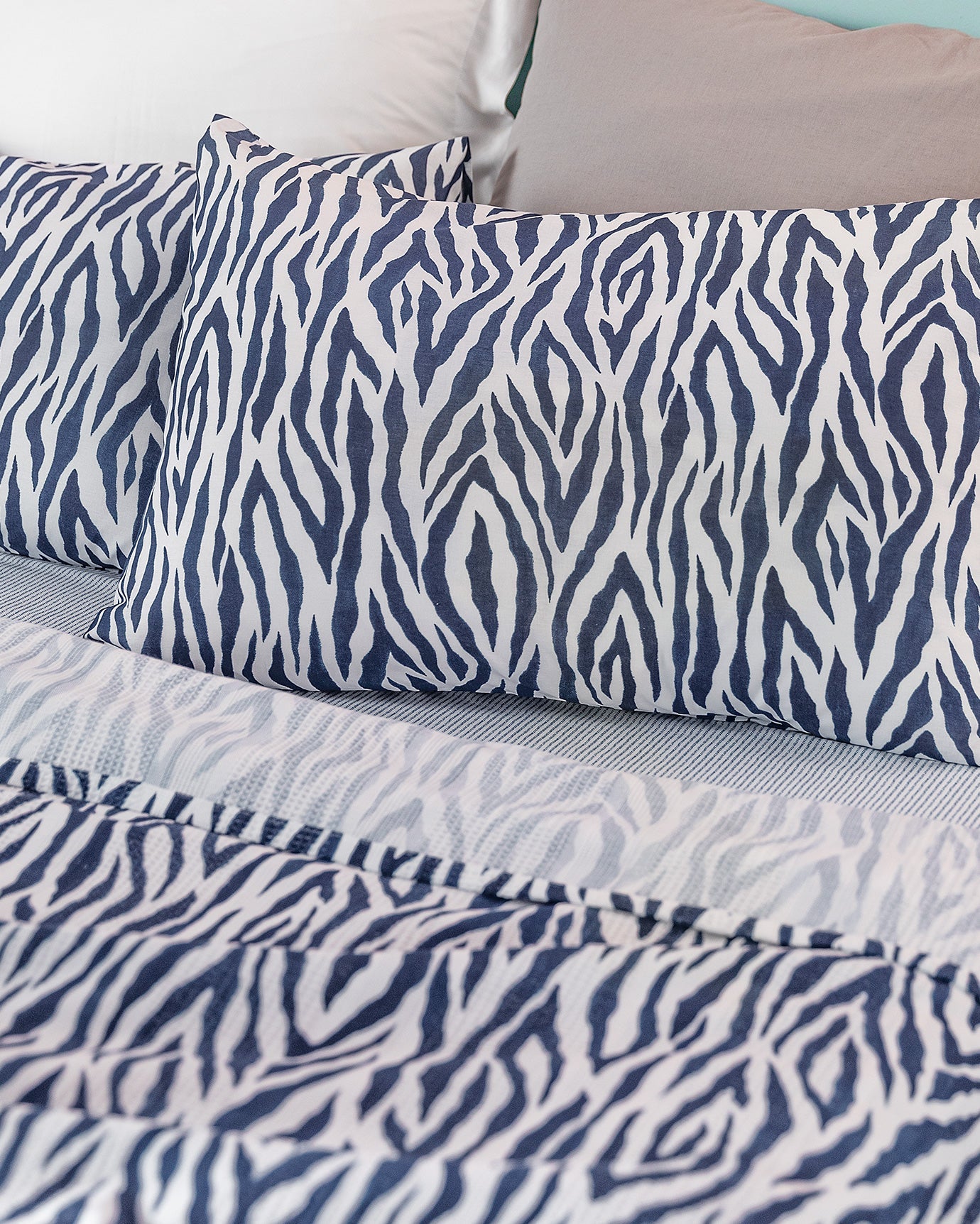 Saber Carded Printed King Size Pique Set - Madame Coco JO