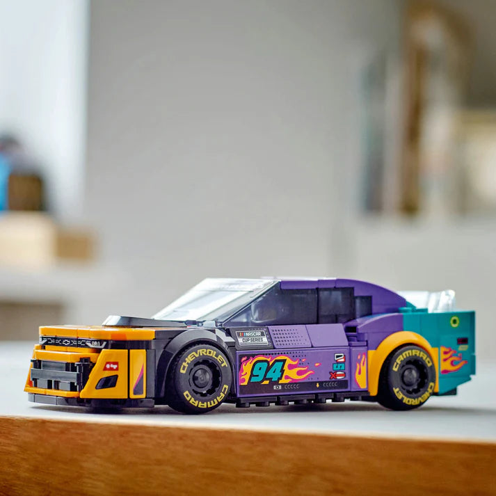 LEGO Speed Champions - NASCAR Chevrolet Camaro ZL1 76935