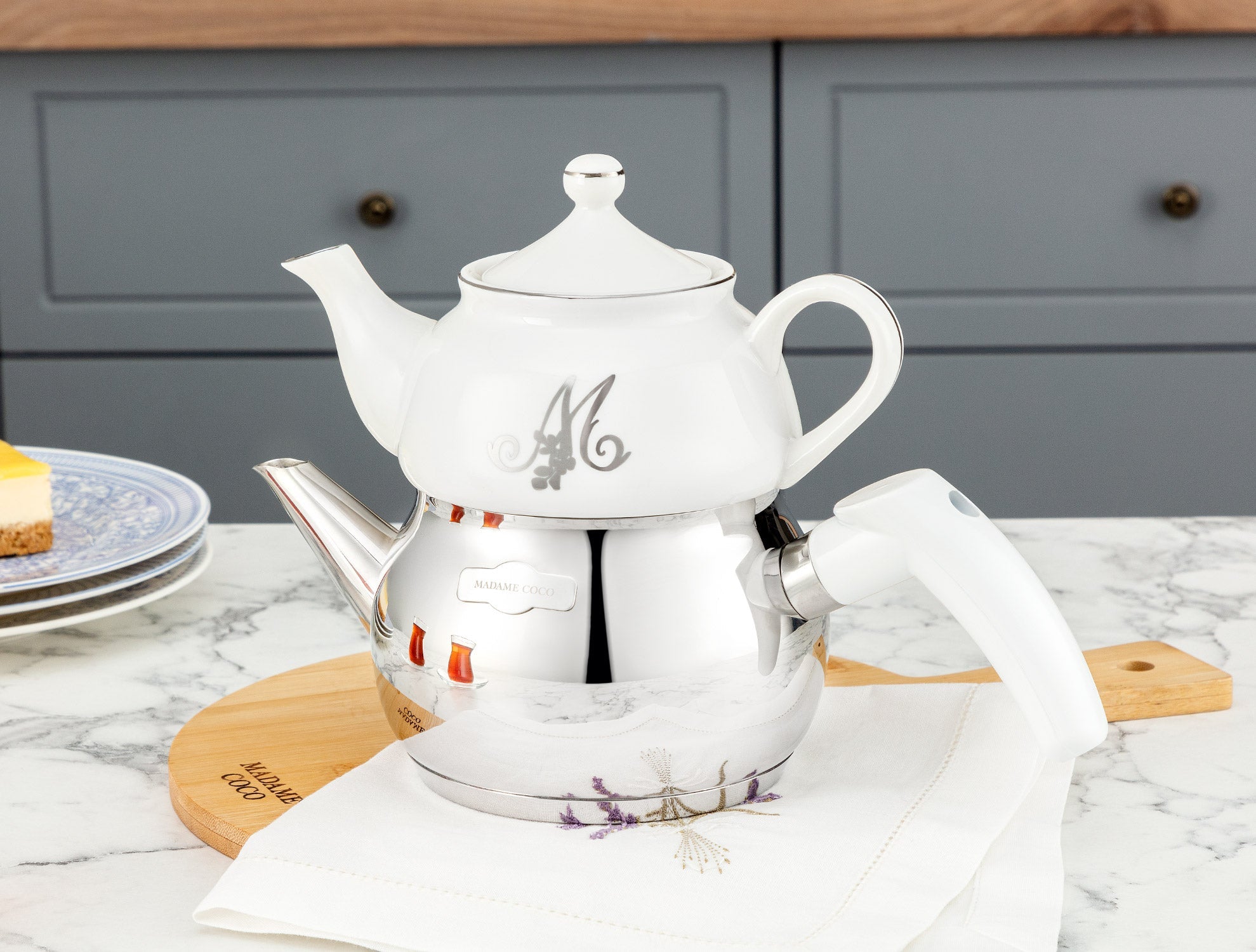 Marcel Teapot - Madame Coco JO