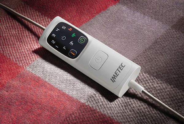 Imetec Adapto Electric Sofa Blanket 150×110 cm w/Pockets - Grey/Red