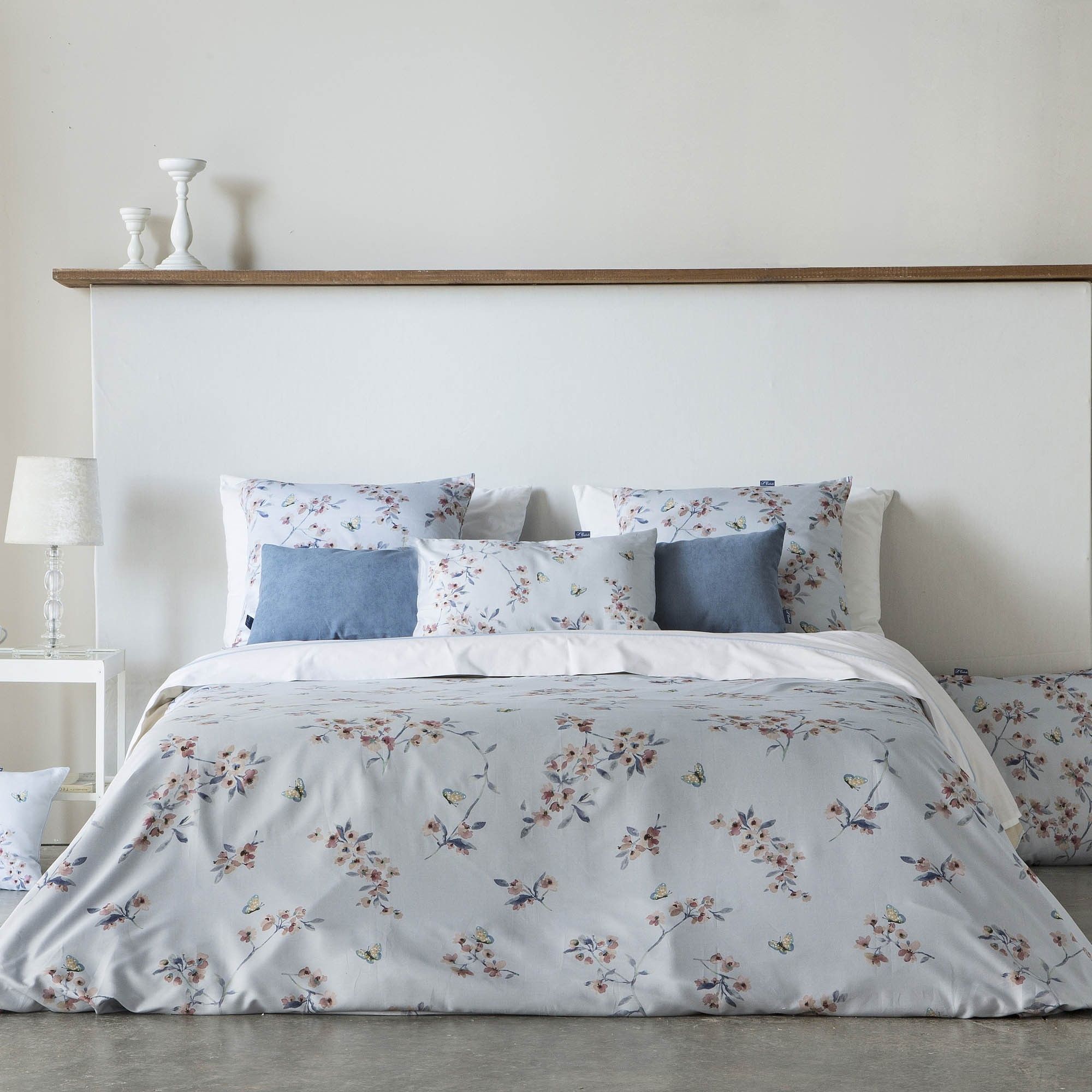 Canete Vernan King Duvet Cover Set – 4-Piece Luxury