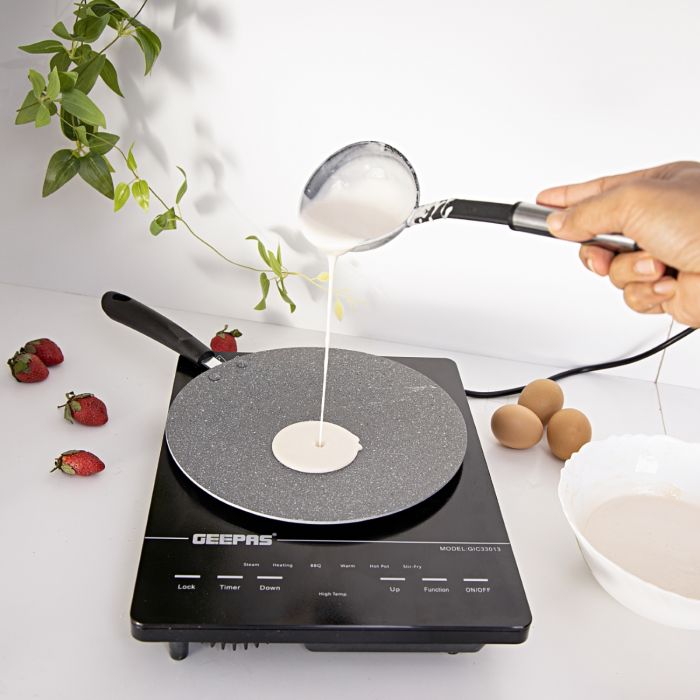 Geepas Digital Infrared Cooker 2000W Touch Control