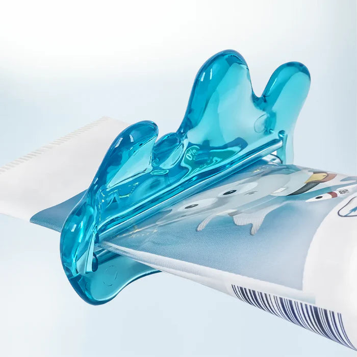 Flipper Toothpaste Squirter F24801-00 Blue (H6xW4xD6 cm)