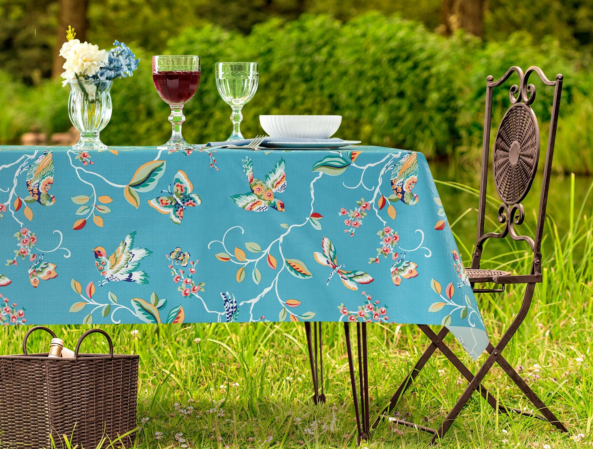 Violet Pvc Table Cloth - Madame Coco JO