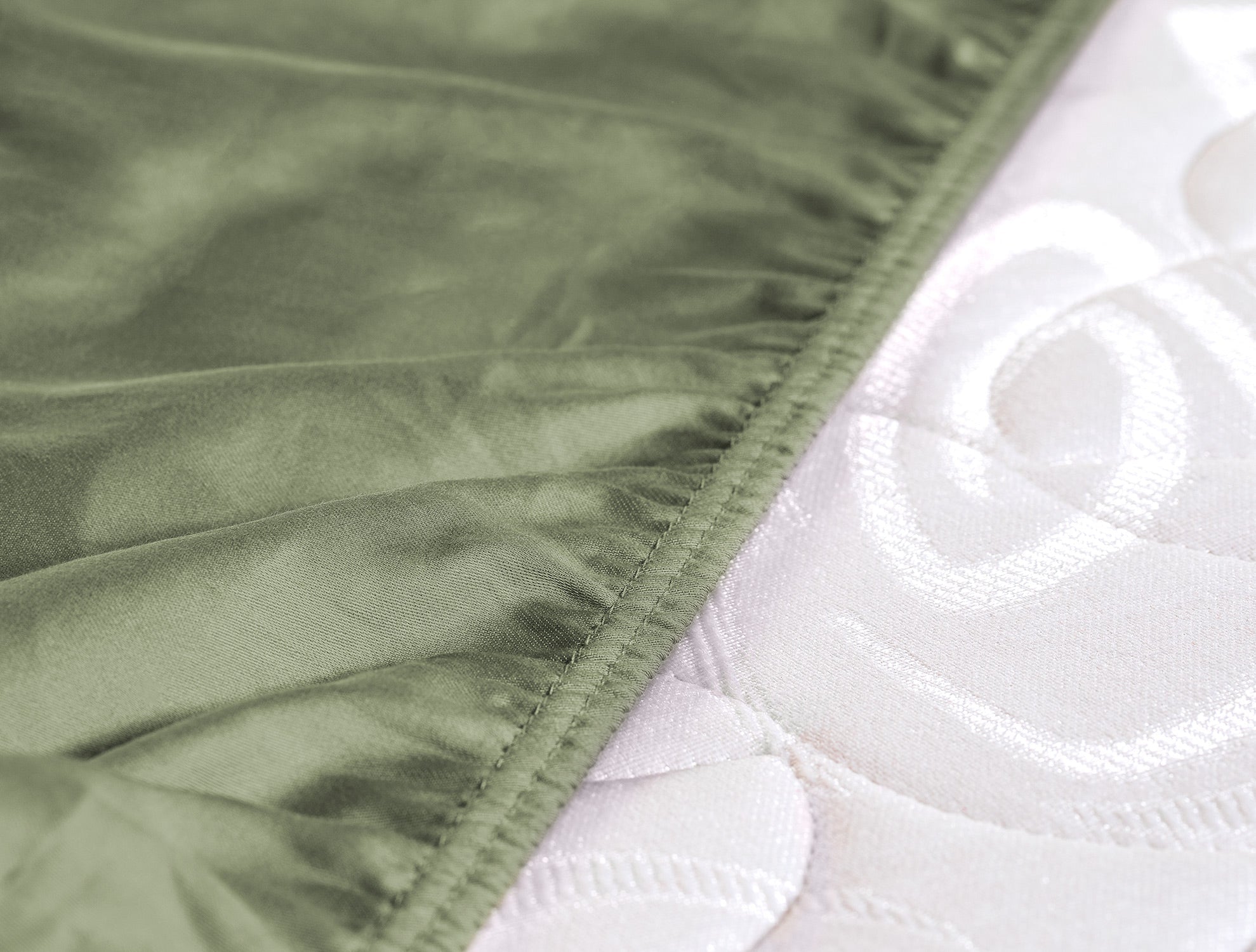 Ciel Satin Fitted Sheet - Madame Coco JO