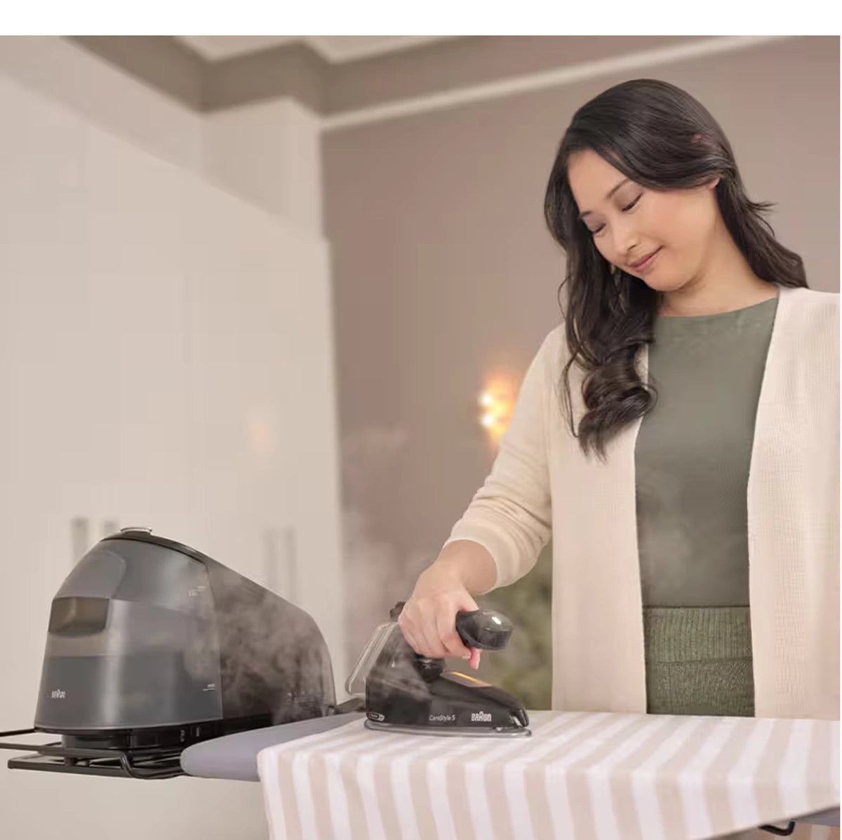 Braun CareStyle 5 Steam Generator Iron 2400W 2L 7.5 Bar FreeGlide 3D PowerSteam Technology – Black (IS5249BK)