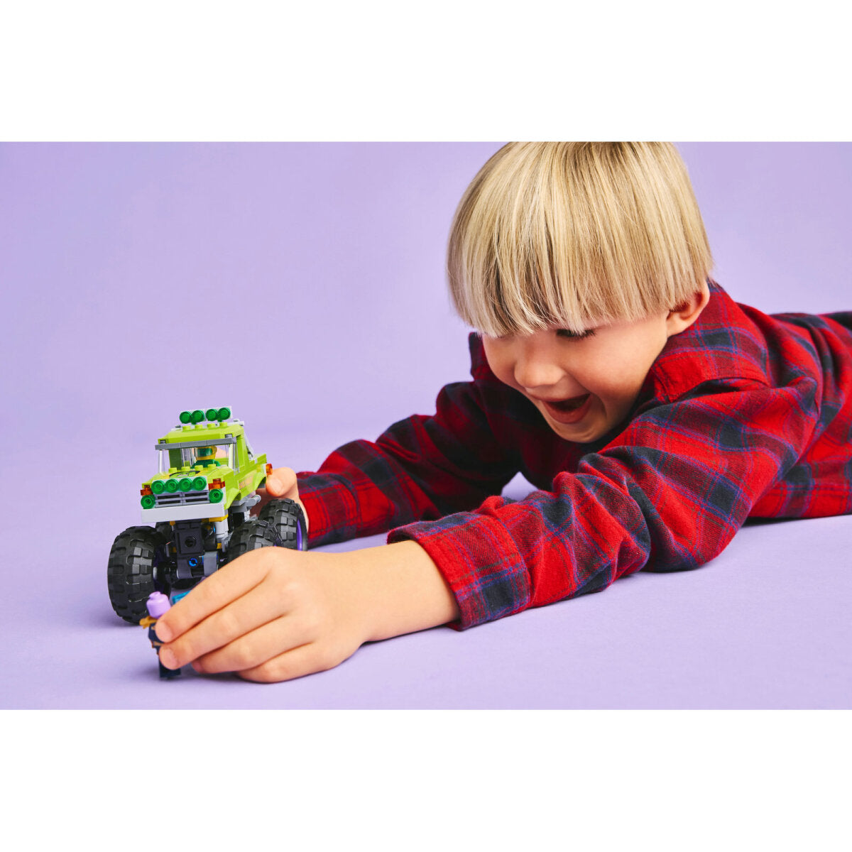 LEGO Marvel 76312 Hulk-Truck vs. Thanos – Super Heroes Battle Set for Kids 7+