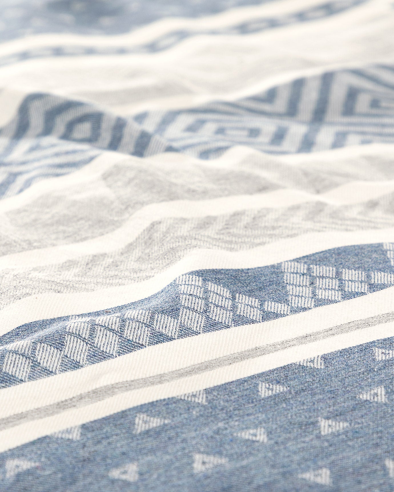Semnoz King Size Jacquard Duvet Cover Set - Madame Coco JO