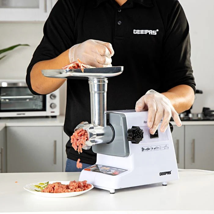 GEEPAS Meat Grinder 800W with Reverse Function