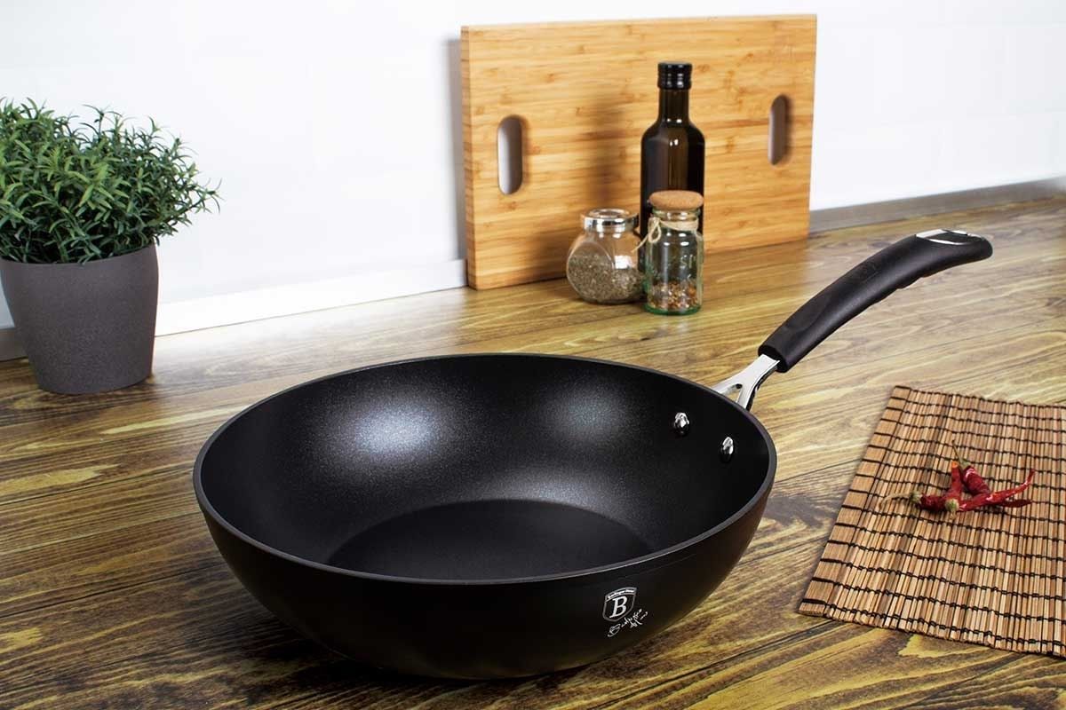 Berlinger Haus 28cm Wok – Professional Black Line
