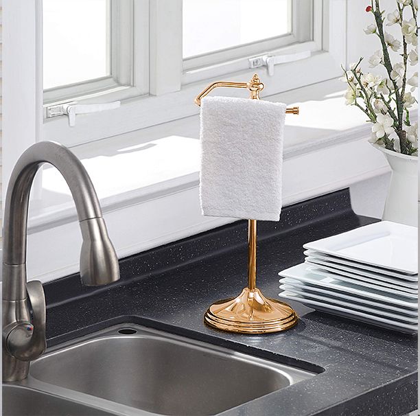 ARMN Delta Towel Stand – Modern & Elegant