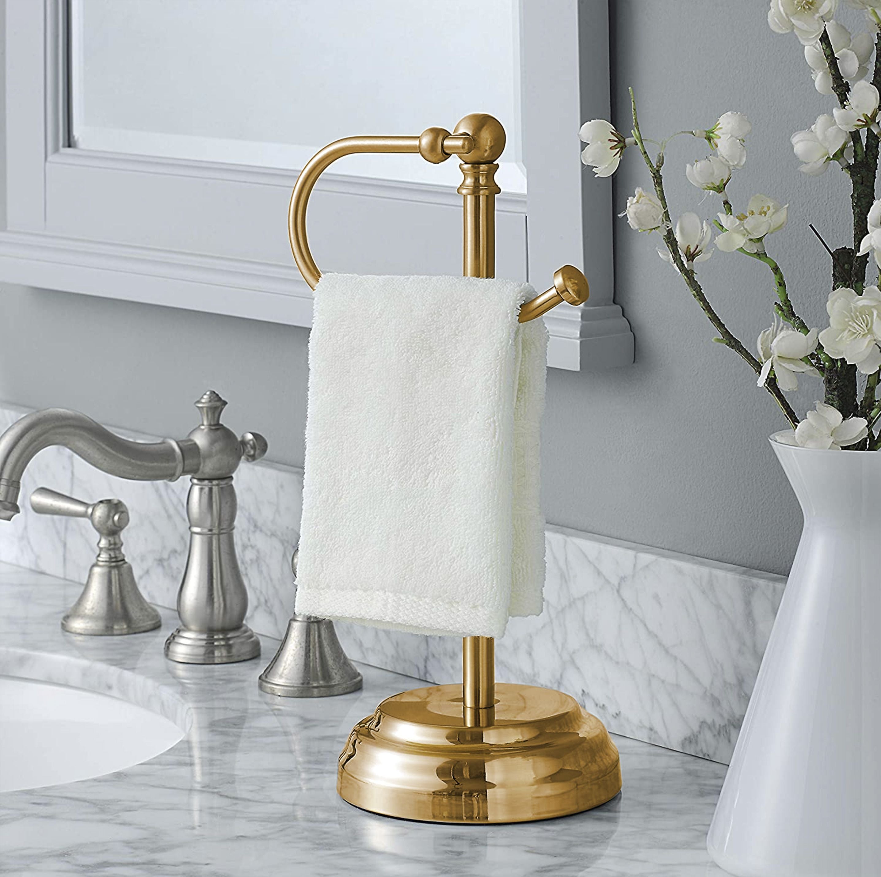 ARMN Delta Towel Stand – Elegant Design