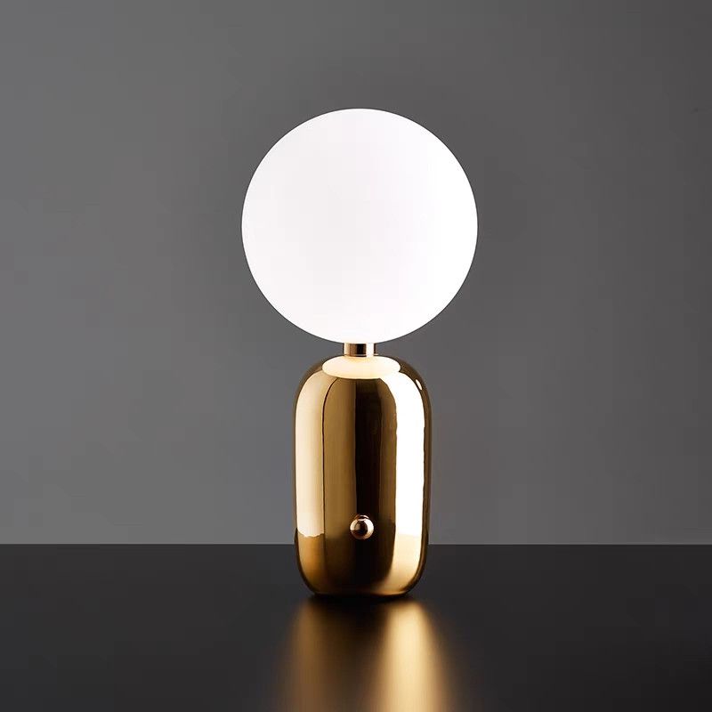 ARMN Regency Gold Table Lamp – Luxurious Modern Lighting