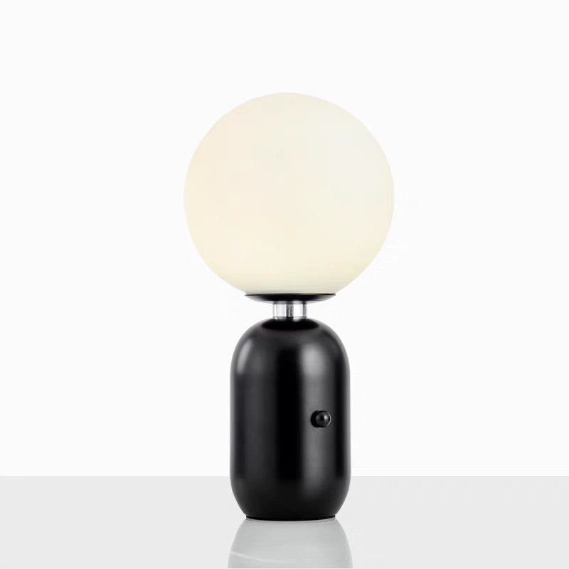 ARMN Regency Black Table Lamp – Modern Elegant Lighting