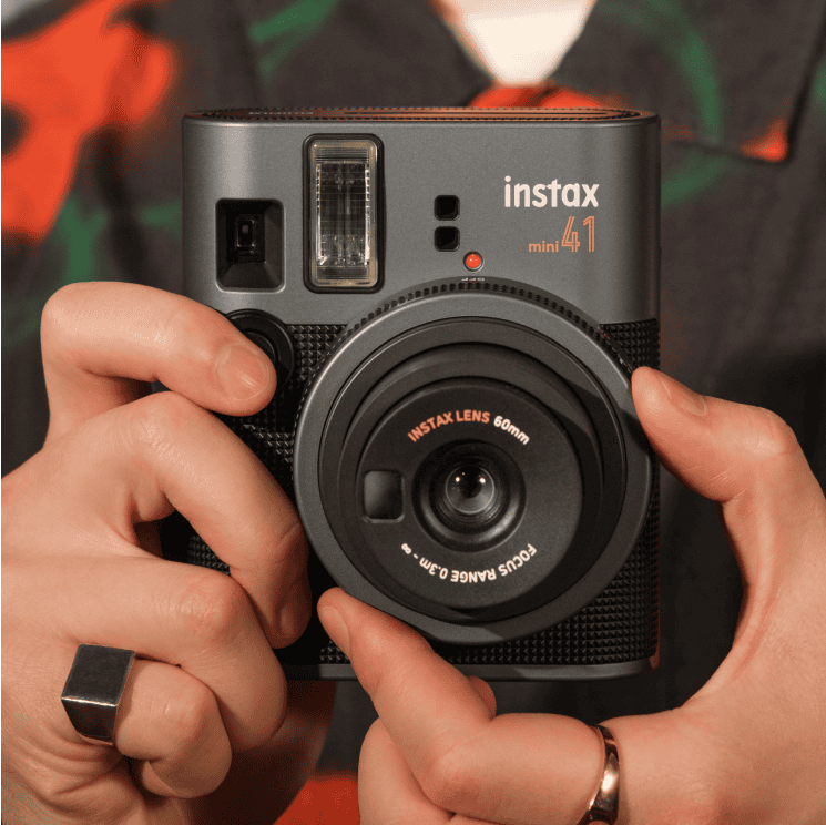 Fujifilm Instax Mini 41 – Effortless Instant Selfies