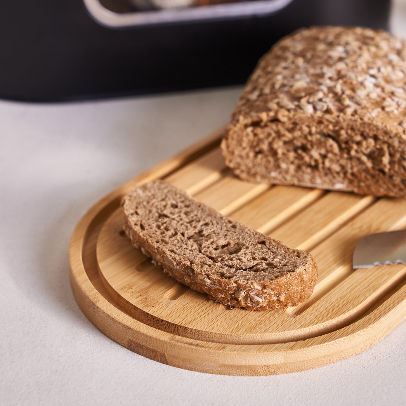 KARACA Stream 2in1 Bread Box & Cutting Board – Black Design