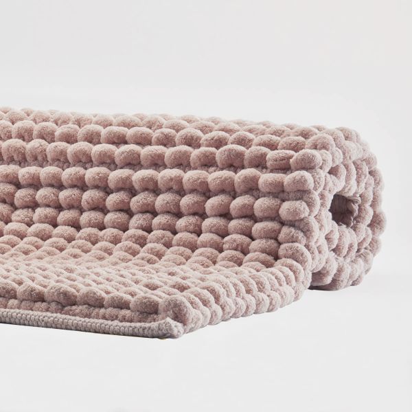 Aquanova Axel Bath Mat 70×120 cm – Soft & Absorbent