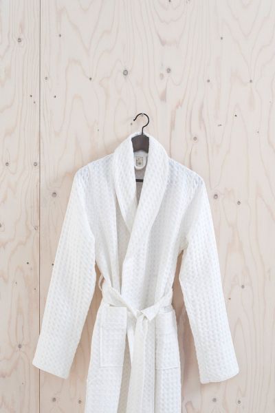 Aquanova Viggo Bathrobe S - White Soft & Comfortable