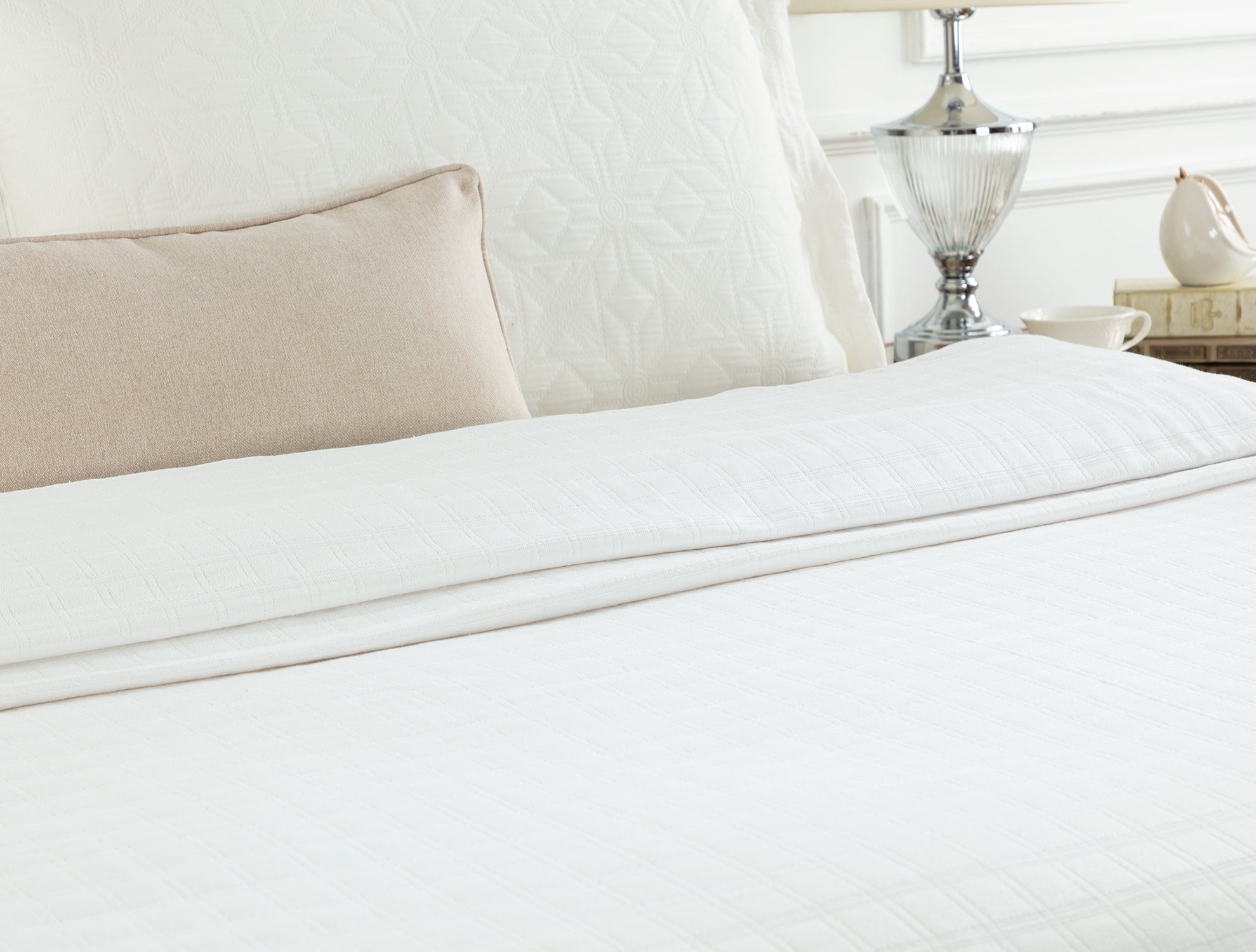 Belle Double Size Coverlet - Madame Coco JO