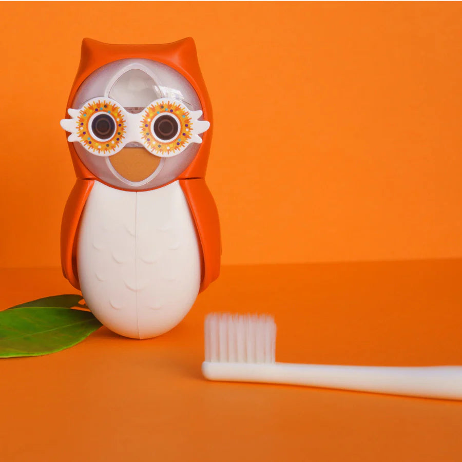 Flipper Kids Hygienic Toothbrush Holder with 1-Minute Timer - Owl Shape (Orange)