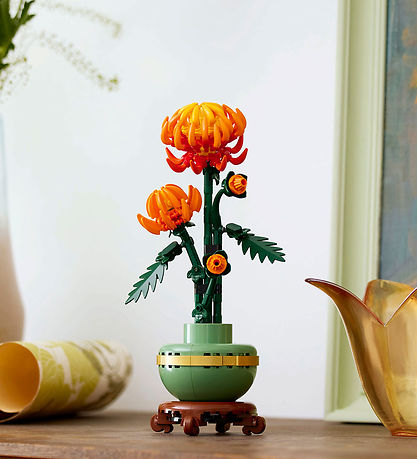 LEGO® Chrysanthemum 10368 – 278 Pieces Creative Build