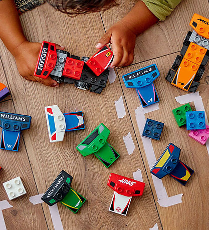 LEGO® DUPLO® F1® Team Race Cars & Drivers 10445 - 70 Pieces