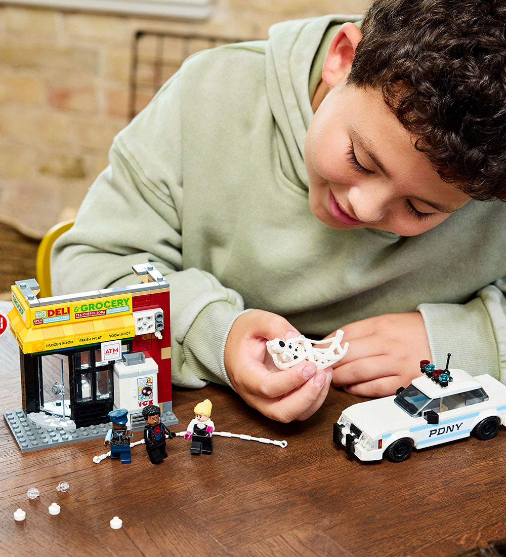 LEGO Marvel - Spider-Verse: Miles Morales vs. The Spot 76311