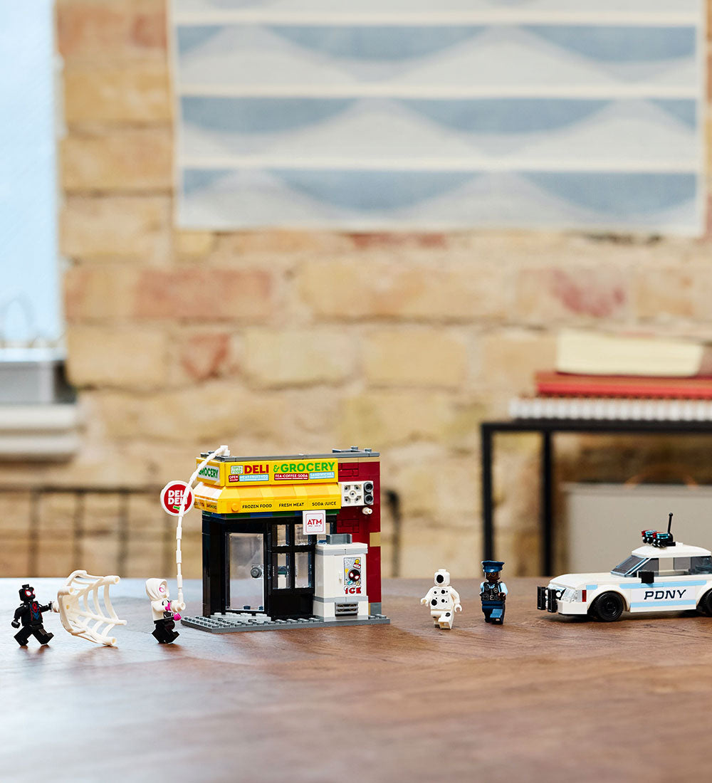 LEGO Marvel - Spider-Verse: Miles Morales vs. The Spot 76311