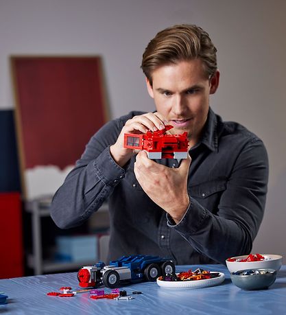 LEGO® Optimus Prime 10302 – Legendary Autobot Build