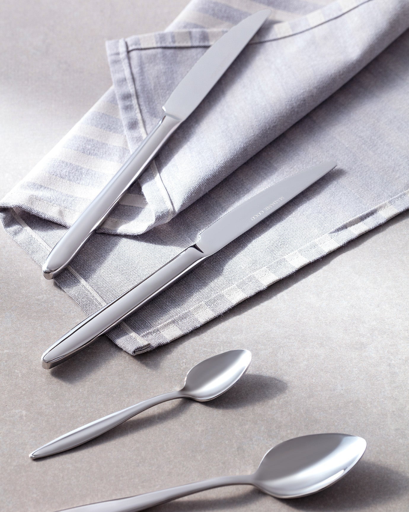 Cameo 42 Pcs Cutlery Set - Madame Coco JO