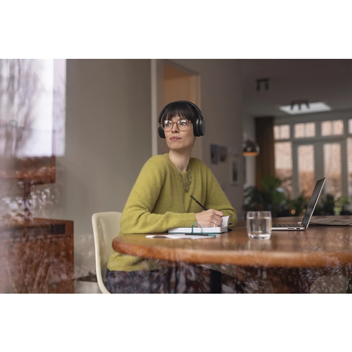 Philips 5000 Series TAH5209BK/00 Over-Ear Wireless Headphones