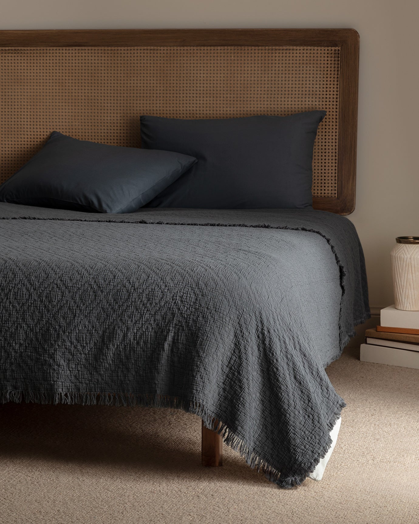 Vue Single Size Bedspread - Madame Coco JO