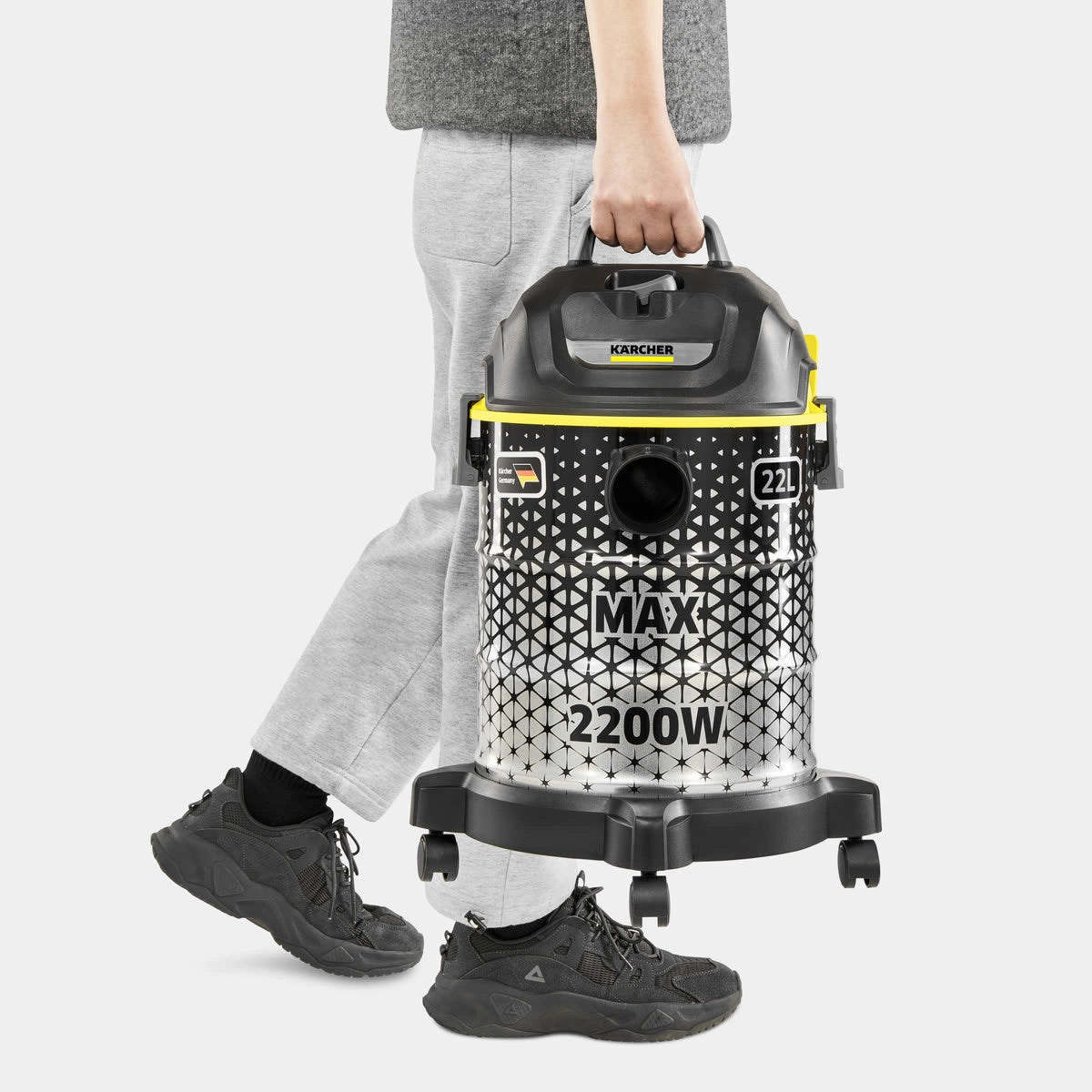 Karcher Barrel Vacuum 2200W with Blower – 22L Capacity