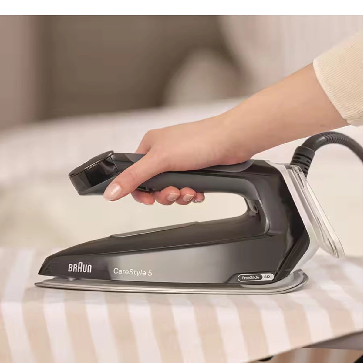 Braun CareStyle 5 Steam Generator Iron 2400W 2L 7.5 Bar FreeGlide 3D PowerSteam Technology – Black (IS5249BK)