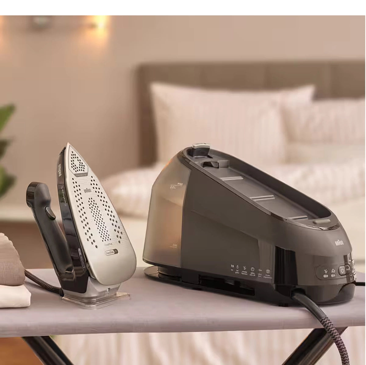 Braun CareStyle 5 Steam Generator Iron 2400W 2L 7.5 Bar FreeGlide 3D PowerSteam Technology – Black (IS5249BK)
