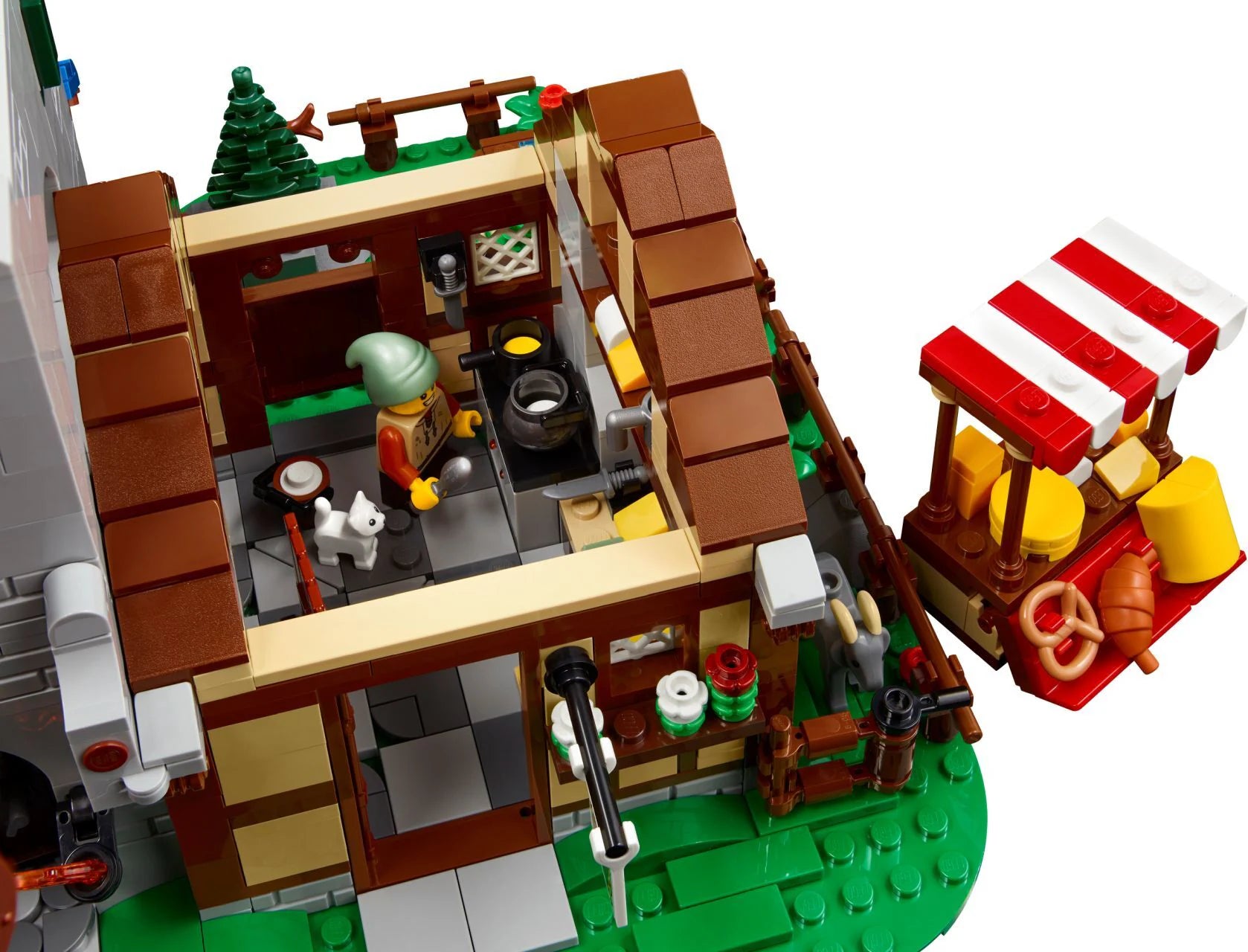 LEGO® Medieval Town Square – Iconic Historic Build